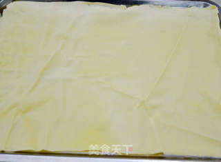 香椿猪肉豆皮卷的做法步骤:5