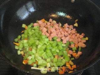 香菇西芹蛋炒饭的做法步骤:5