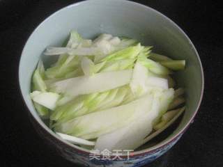 辣油凉拌剥杆菜的做法步骤:2