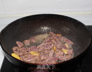 健脾开胃Ω—Ω 洋葱炒牛肉的做法步骤:4