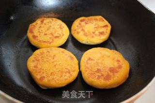 香蕉南瓜饼的做法步骤：9