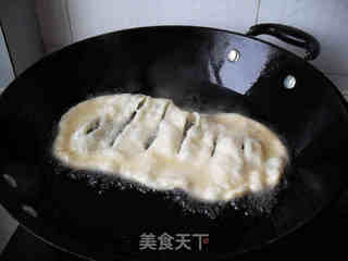 怎样炸出蓬松的健康油条的做法步骤:10