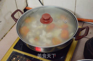 蕃茄薯仔炖鸡汤的做法步骤:5