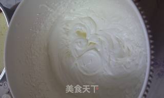 美味草莓慕斯蛋糕的做法步骤:5