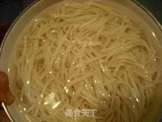 油泼面的做法步骤:2