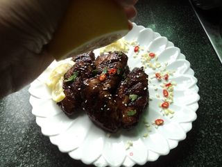 【红酒孜然柠香鸡翅】的做法步骤:8