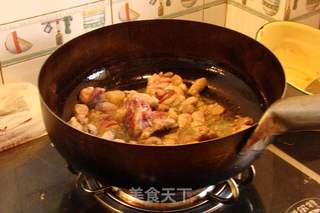 新疆羊肉手抓饭的做法步骤:7