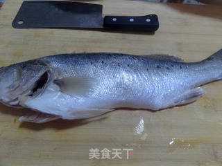 三色双菇鲈鱼饺子的做法步骤:3