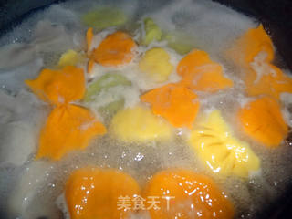 三色双菇鲈鱼饺子的做法步骤:18