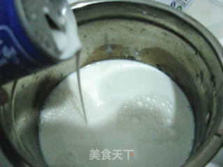 冰爽小食----杏仁奶香布丁的做法步骤:3