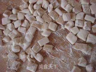 炒麻食的做法步骤：2