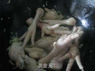 东北家常菜--土豆干炖鸡翅根的做法步骤:5