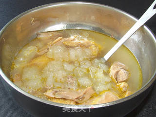 鸡肉炖雪蛤 林蛙油 简单实用的做法步骤:3