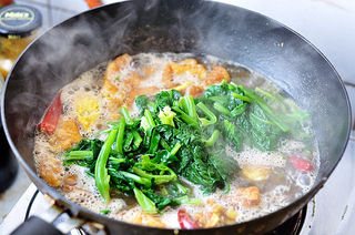 菠菜鸡蛋炖粉条的做法步骤:9