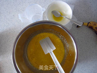 电饭煲巧克力香蕉蛋糕的做法步骤:4