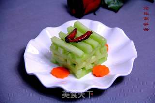 炝拌莴笋条的做法步骤:5