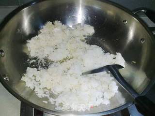 香肠蛋炒饭的做法步骤:4