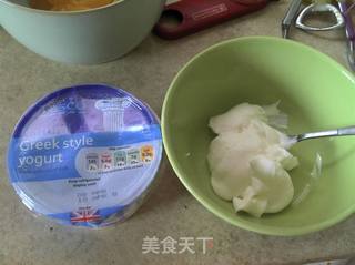 希腊酸奶黄桃布丁的做法步骤：1