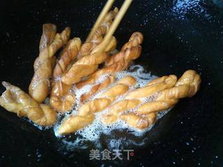 一看就会做——香酥脆爽8字麻花的做法步骤：13
