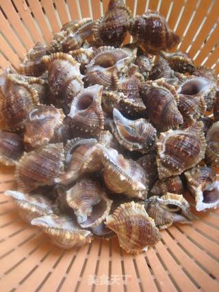 白灼海螺的做法步骤：1