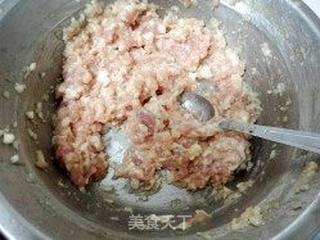 玉米面鲜肉包子的做法步骤:3