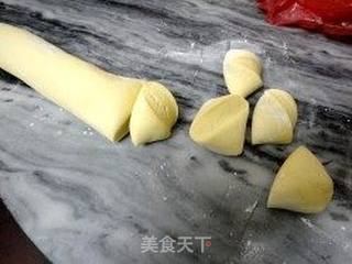 玉米面鲜肉包子的做法步骤:8
