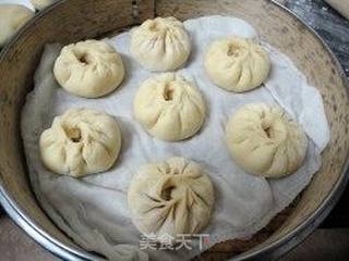 玉米面鲜肉包子的做法步骤:12