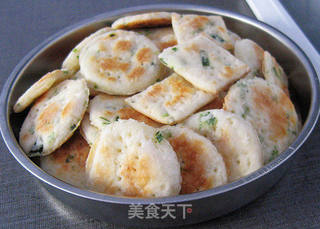 电饼铛葱香饼干的做法步骤:18