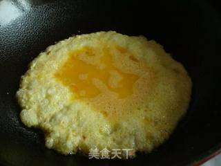 水果炒饭更美味——鲜香虾仁菠萝炒饭的做法步骤：8