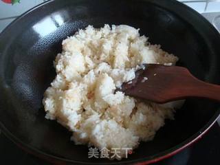 水果炒饭更美味——鲜香虾仁菠萝炒饭的做法步骤：10