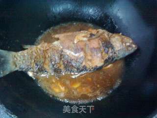 酱焖鲫鱼的做法步骤:6