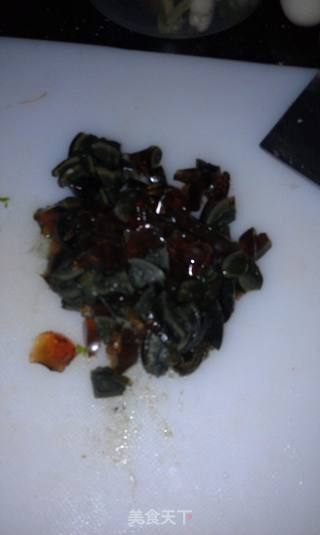 皮蛋瘦肉粥的做法步骤:2