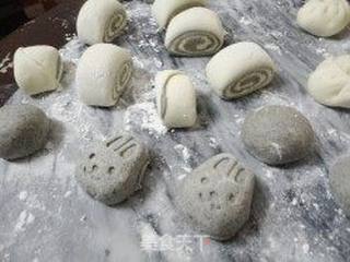 黑芝麻馒头卷的做法步骤:10