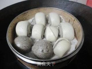 黑芝麻馒头卷的做法步骤:12