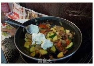 意式美味—黑椒牛肉丸意面的做法步骤:6