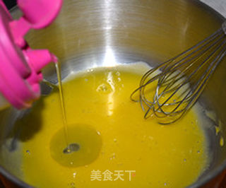 卡通版南瓜戚风蛋糕——小熊蛋糕的做法步骤:2