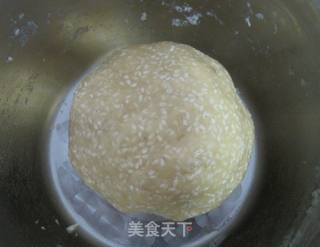 简单易做又好吃的芝麻酥的做法步骤:6
