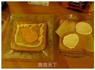 学生族早餐—快手三明治(微波蛋版)的做法步骤:2