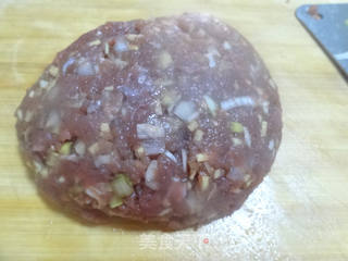 白菜牛肉包的做法步骤:3