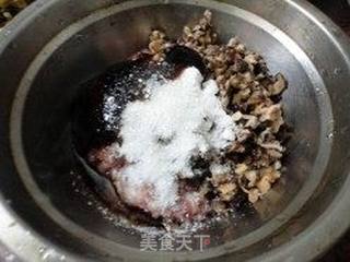 黑白配-----香菇猪肉包子的做法步骤:4