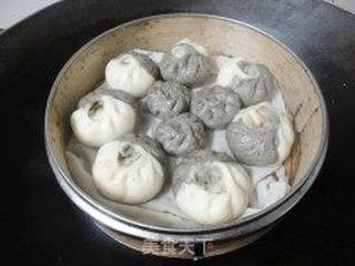 黑白配-----香菇猪肉包子的做法步骤:15