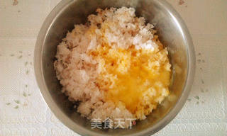 小太阳蛋炒饭的做法步骤:3