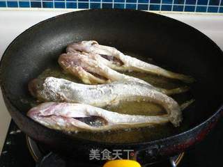回锅狗杠鱼的做法步骤:3