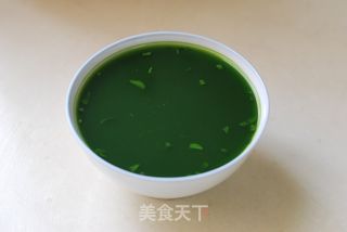 令人如沐春风、翠绿怡人的【苜蓿菜汁饼】（绝无任何添加剂）的做法步骤：2