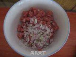 火腿蒸花卷的做法步骤：1
