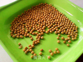 首战搅拌机豆浆——健康早餐豆浆的做法步骤:2