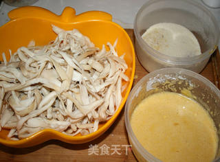 【香脆美味下午茶,美味小零嘴】香酥鸡腿菇的做法步骤:6