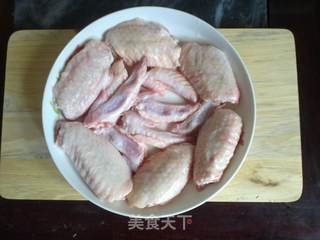 新奥尔良烤翅的做法步骤：1