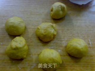 咖喱棒棒小面包的做法步骤:2