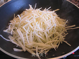 牛肉土豆米纸卷饼的做法步骤:6